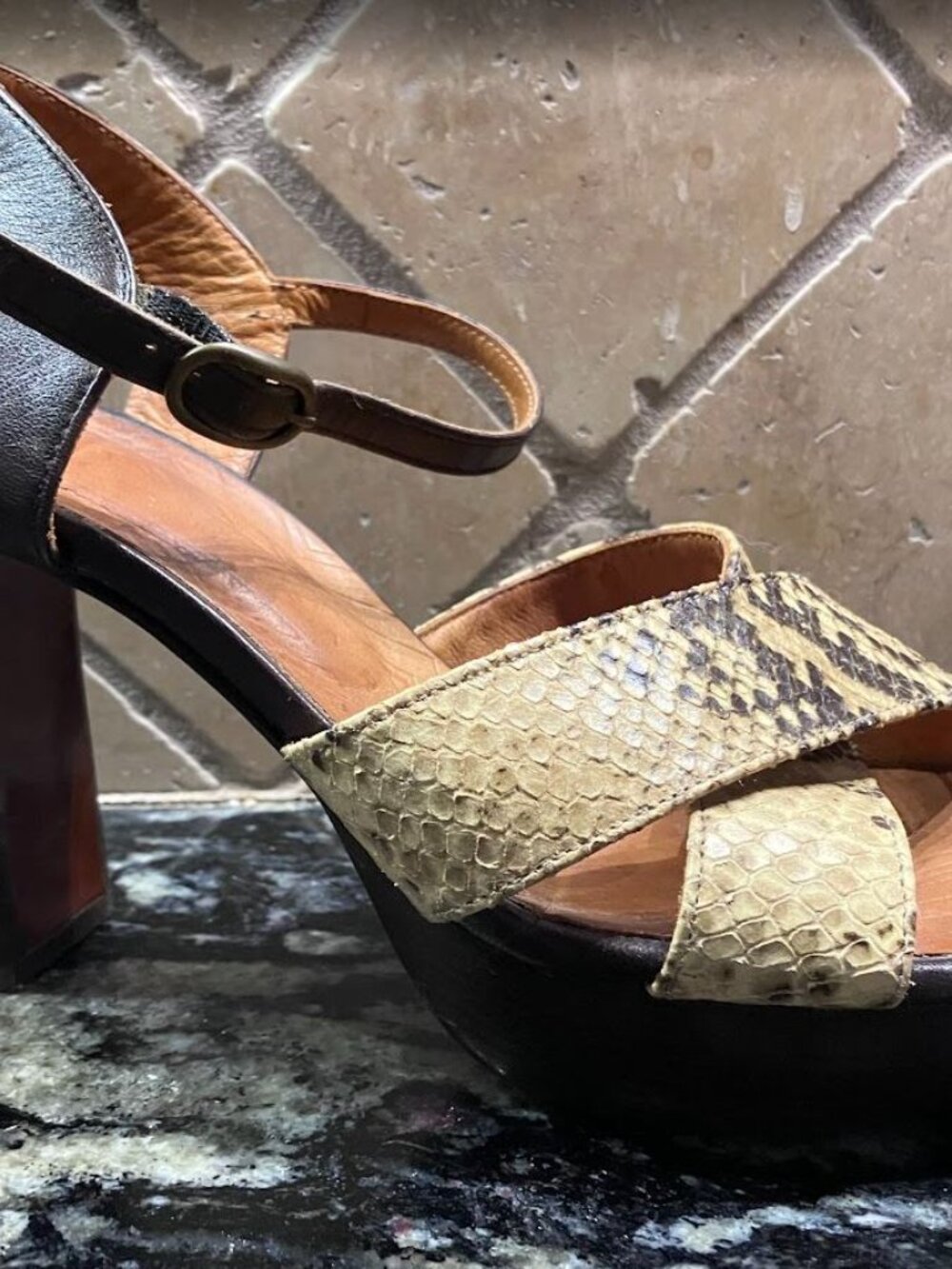Chie Mahara Cafra Platform Sandal - Picture 5 of 10